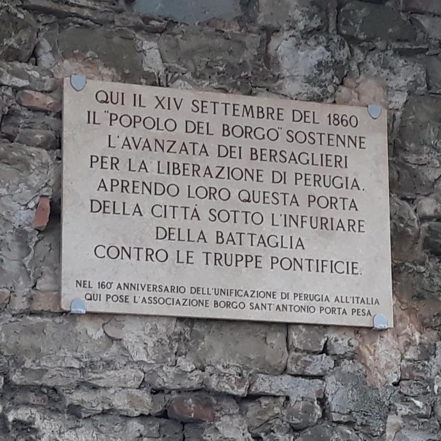 Ferienwohnung La Casa Dei Bersaglieri Perugia Exterior foto